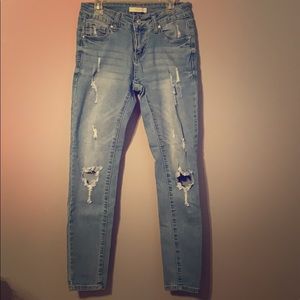 Light Color Ripped Jeans (Jeggings)